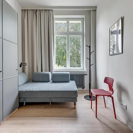 Grand - Herbsta Apartment *
