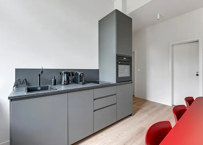 Grand - Herbsta Апартаменти